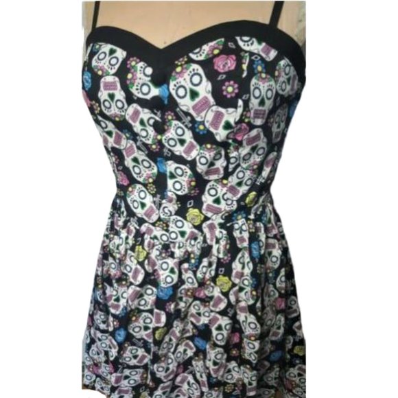 Calaveras Fit & Flare 50s vibe skulls pin up dress - Picture 9 of 10